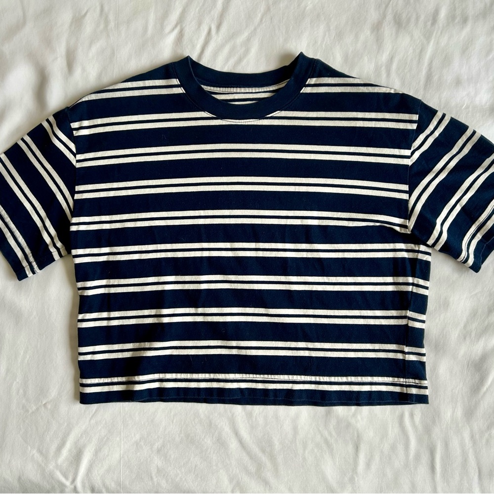 Everlane cropped boxy tshirt navy and white striped XS
